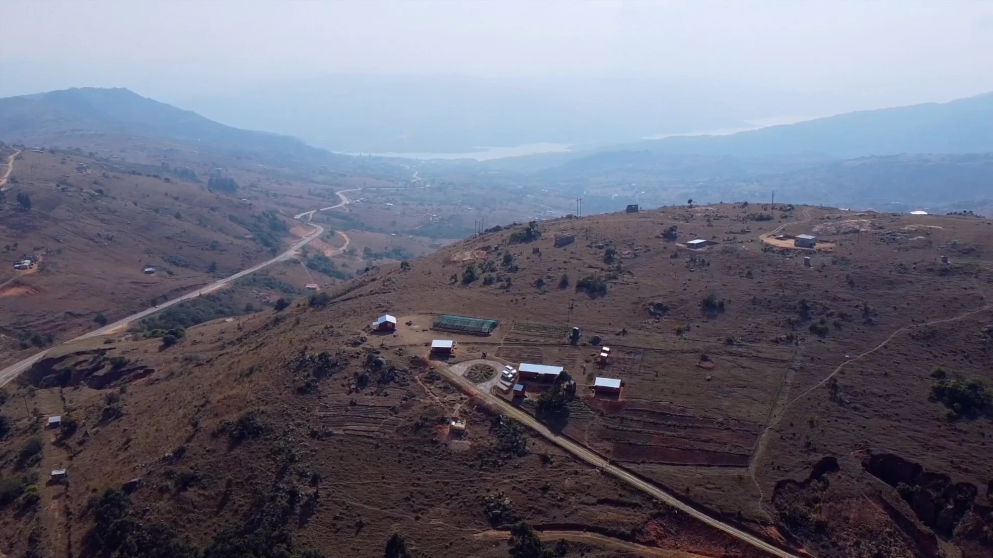 Vue aérienne du Jardin des Savoir-Faire de Dessine l'Espoir en Eswatini