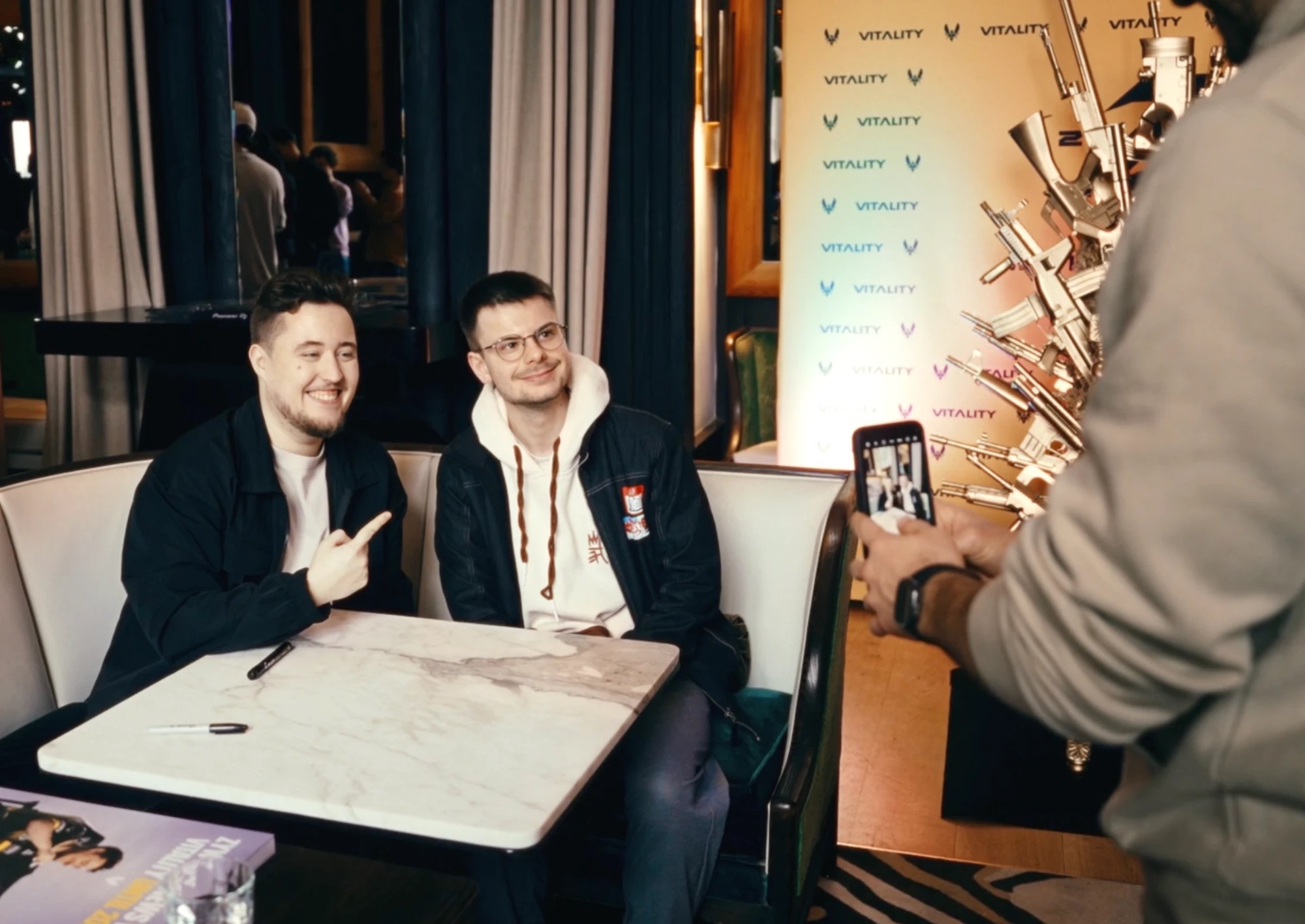 ZywOo en interview backstage lors de l'événement Team Vitality "The King Remains"